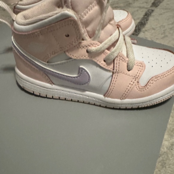 Jordan 1 mid toddler shoes - Picture 4 of 6